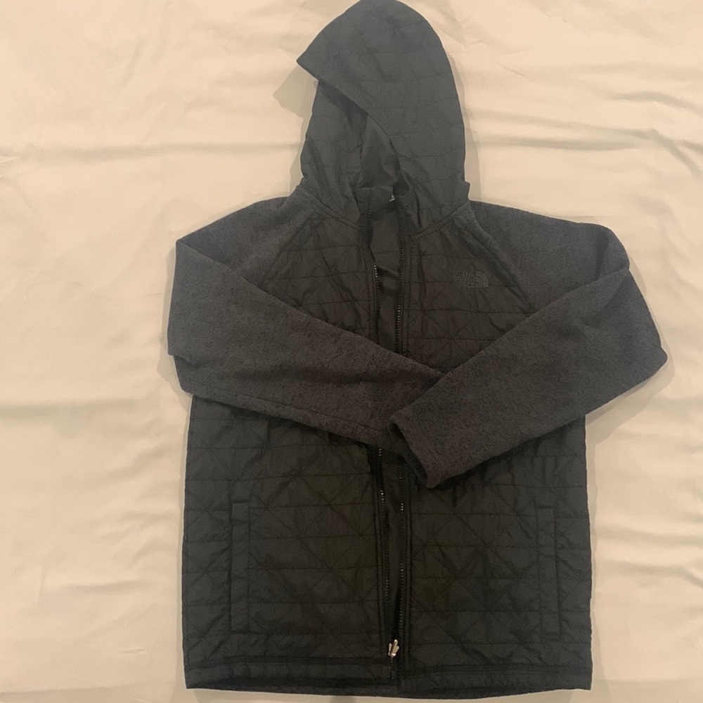 Boys Large 14/16 North Face jacket w pockets